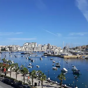 Maison d'hôtes Shore Bridge, Gzira